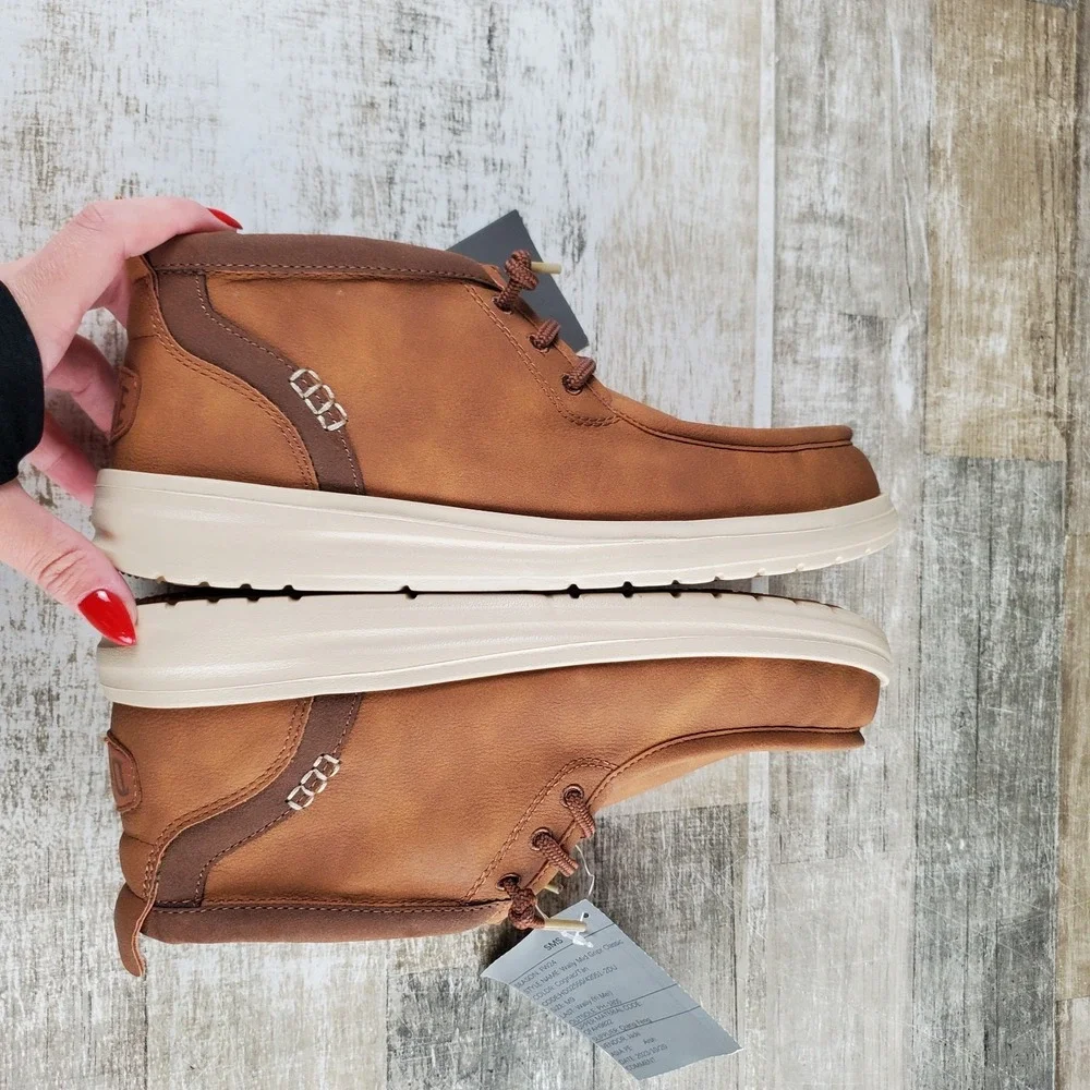 Hey Dude Wally Mid Gripr Classic Mens Shoes Sz 9 Cognac Tan Slip On Moc Toe